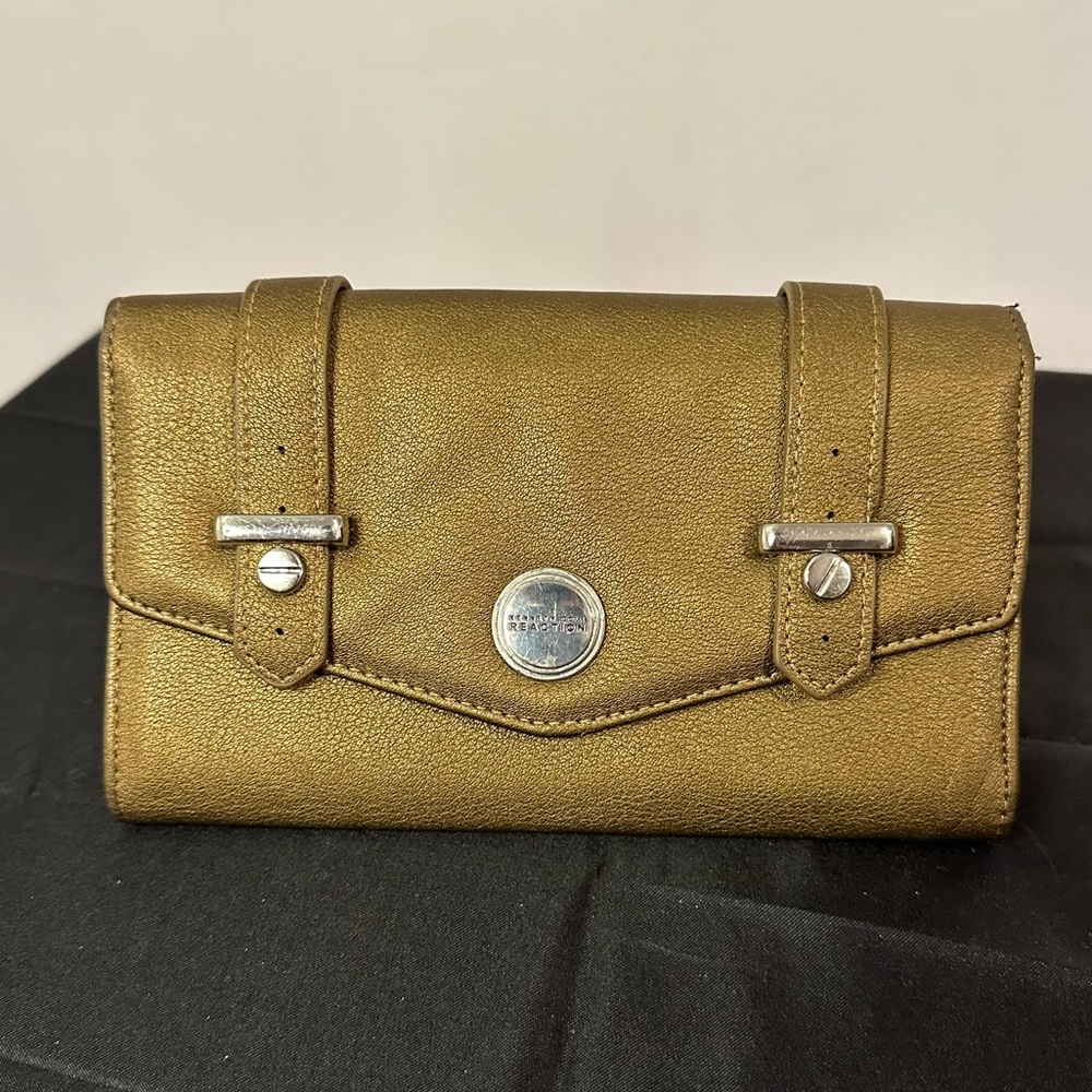 Kenneth Cole reaction double pouch wallet
